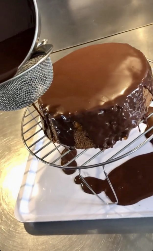 Glassa al cioccolato Sacher Torte