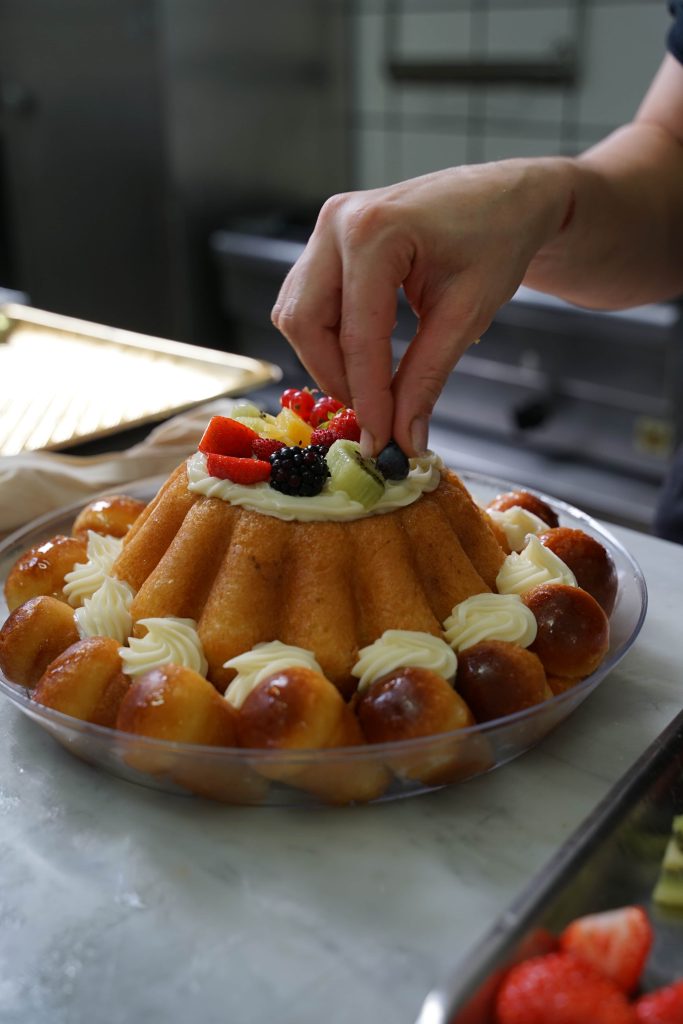 decorazione babà al limoncello
